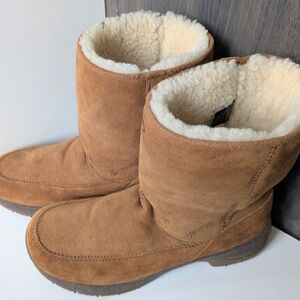 (SOLD) Cozy Tan Suede Shearling Boots